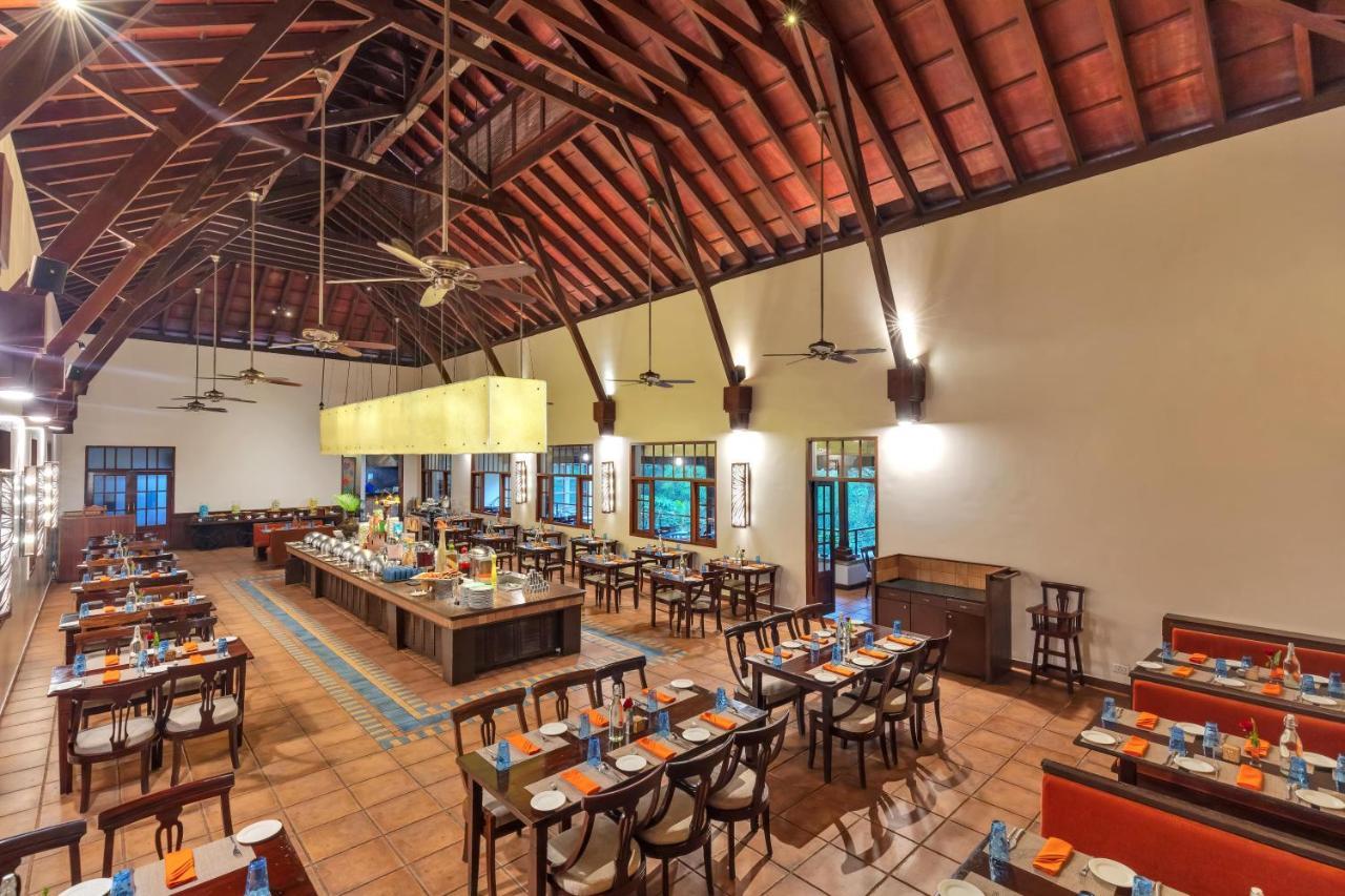 Club Mahindra Madikeri, Coorg Ξενοδοχείο Εξωτερικό φωτογραφία