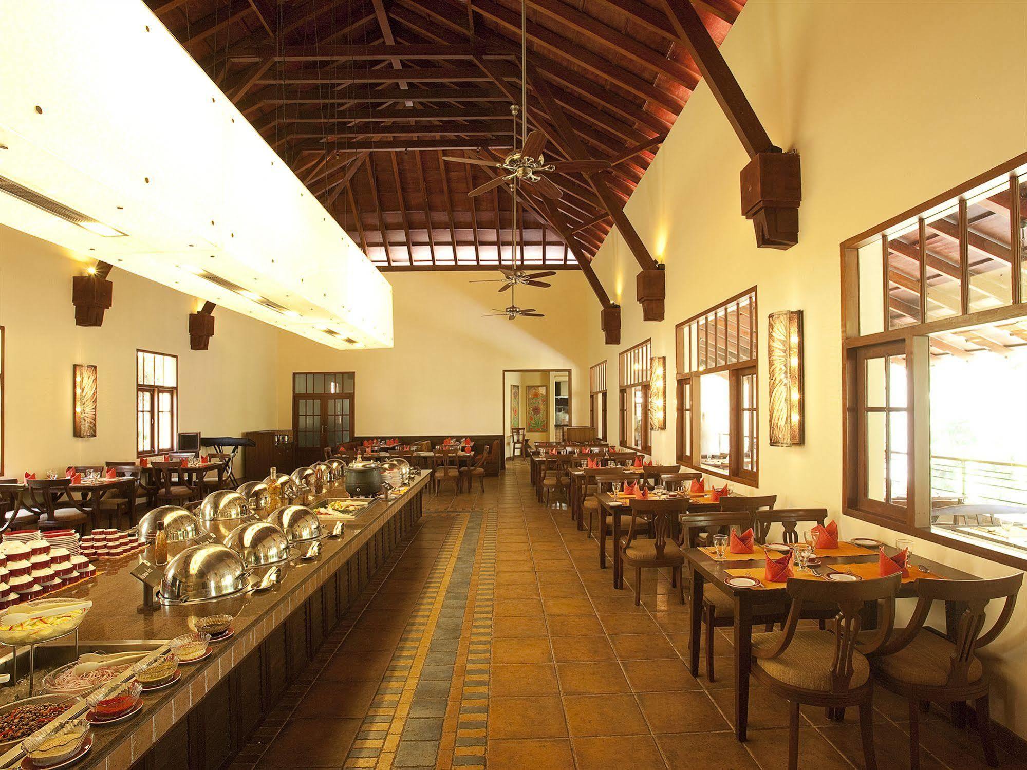 Club Mahindra Madikeri, Coorg Ξενοδοχείο Εξωτερικό φωτογραφία
